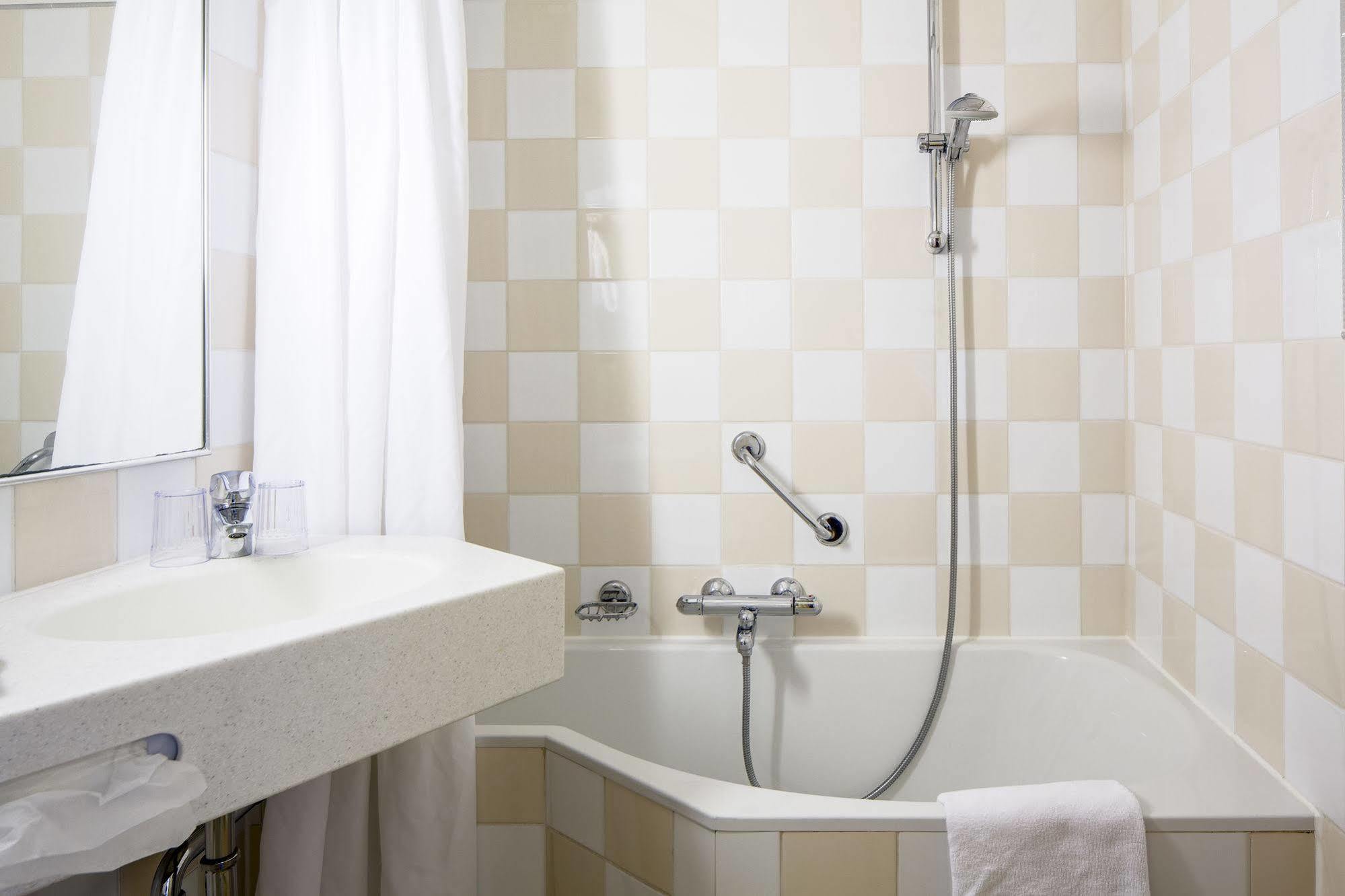 Hotel Badhotel Scheveningen 3*